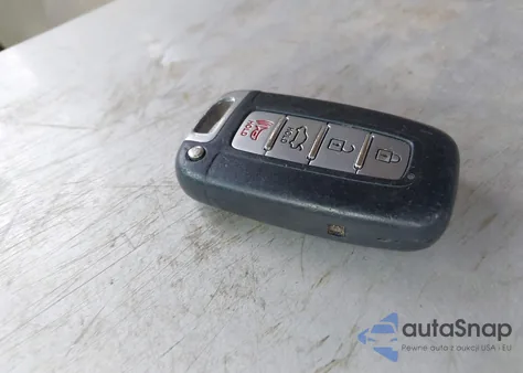 2011 Hyundai Sonata Hybrid z USA, uszkodzony, nr VIN KMHEC4A42BA011208